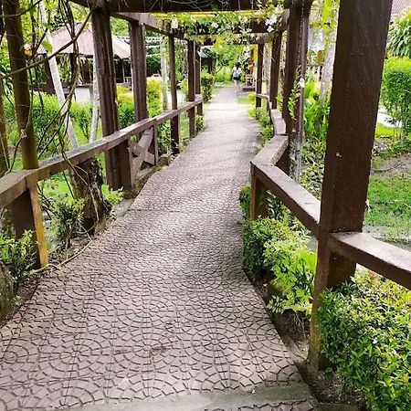 Pantropi-Coco Farm Hotel Calapan Exterior photo